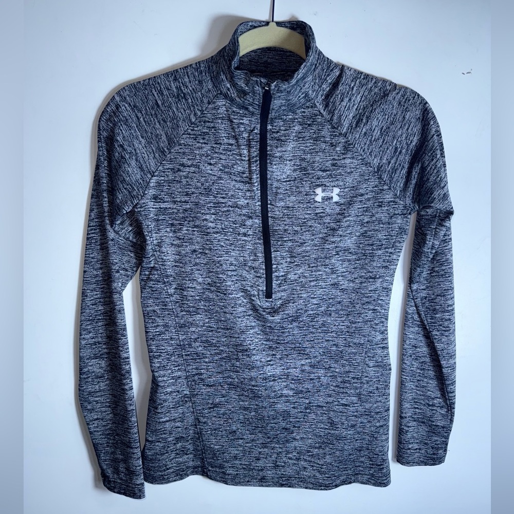 Under Armour women’s XS extra small shirt pullover heat gear jacket lightweight